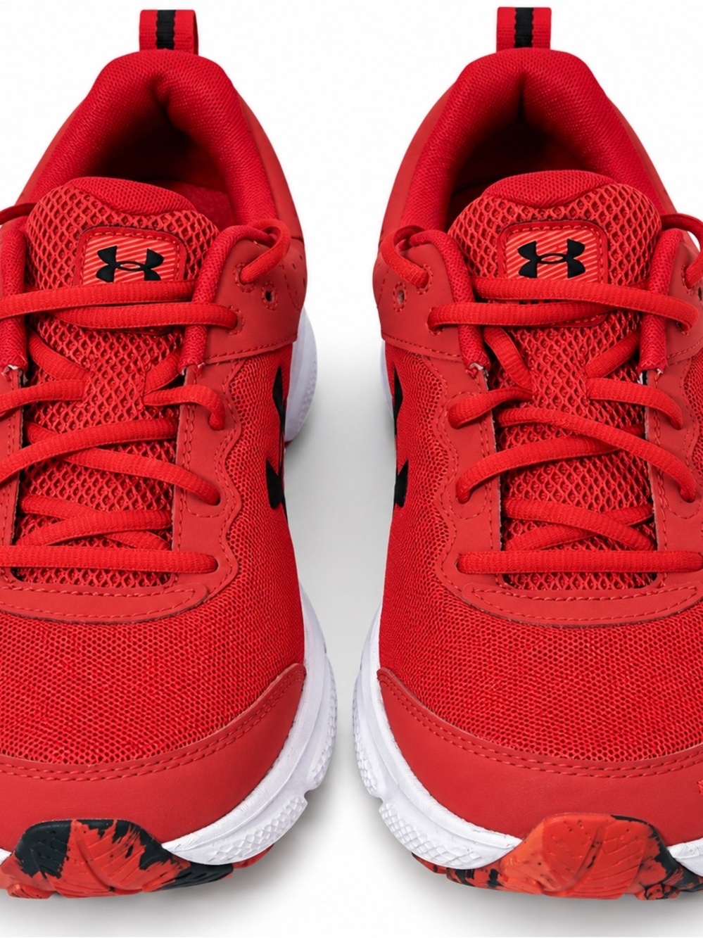 Under Armour Charged Assert 10 Mens Size 10 Red Black Running Shoes 3026175